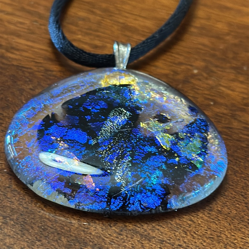 Beautiful Large Signed Glass Vintage Pendant On Cord Necklace - Picture 4 of 15